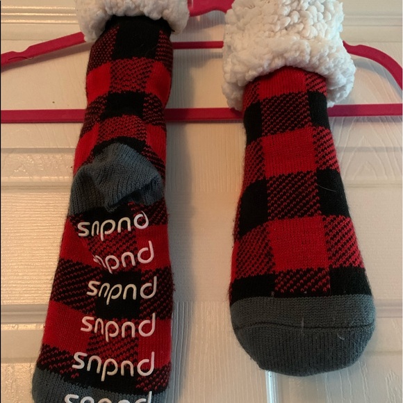 Bundle 2 for $20 Pudus Slipper Socks - Picture 1 of 1